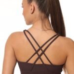Спортно бюстие от мека рипс материя с дискретно вградена оформяща подплънка за допълнителна опора